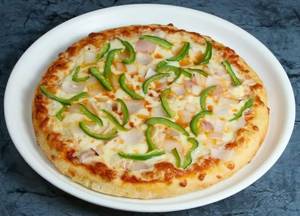 Onion cheese capsicum pizza