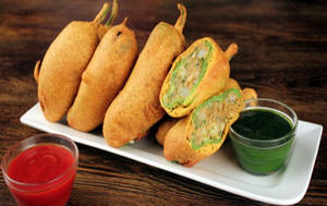 Mirchi Vada (2 Pcs)