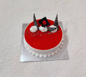 Eggless Crush Strawberry Cake 