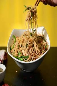 Veg Chilli Garlic Noodles