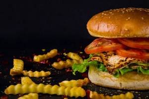 Chilli Paneer Burger
