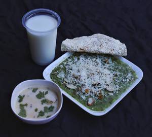 Cheese Palak Khichdi Combo