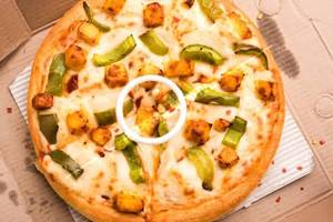 Teekha Paneer Pizza