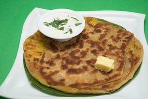 Aloo Paratha ( Approx 14 Inch)