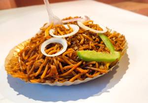 Veg Paneer Chowmin [full]