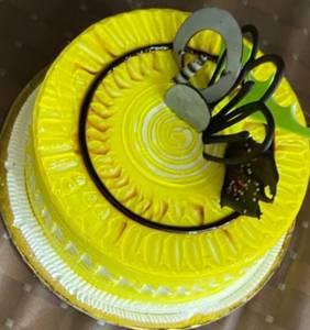 Eggless White Forest Cake (500 Gms)Cake