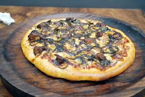 Chicken Chilly Pizza