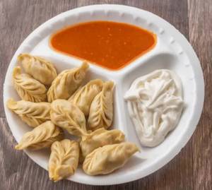 Veg steam momos 10 ps