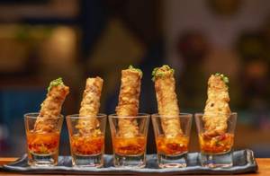 Spinach Corn Cigar Rolls