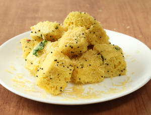 Tikha Mora Mix Khaman (250 Gms)