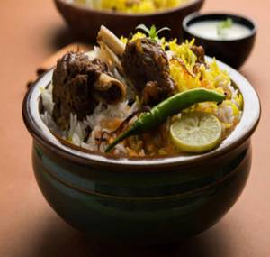 Mutton Biryani [1Pc,1Egg,1Aloo 1Kg Container]