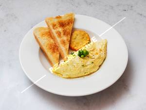 Pesto Chicken & Cheese Omelette