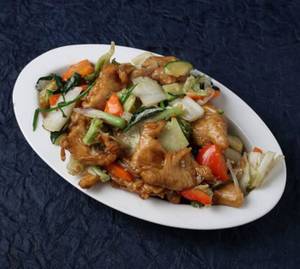 Pan Fried Chicken In Red Pepper Sauce 