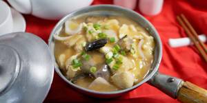 Chicken Shiitake Mushroom Hot Pot Rice