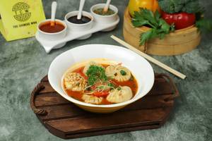 Veg Steam Momos In Chili Broth