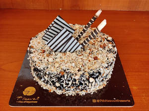 Roasted Almond Premium Exotic Cake