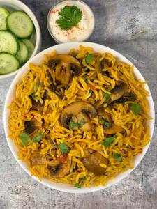 Mushroom Manchurian Szechuan Biryani