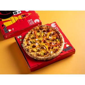 Bbq Chicken & Onion And Spicy Chicken Pizza