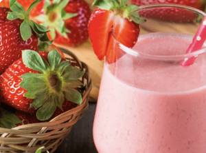 Strawberry Oreo Shake (350 ml)