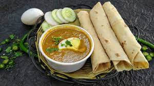 Egg Curry And 5 Pc Tawa Roti Combo