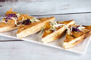 Veg Sandwich With Veg Cutlet