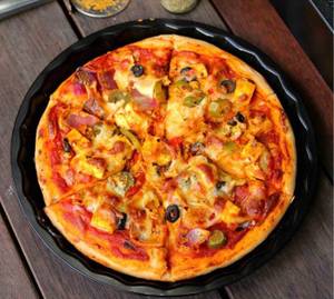 Paneer makhani pizza 