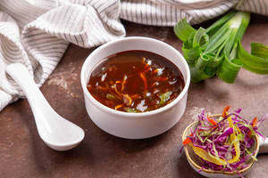 Veg Hot N Sour Soup [750 ML]