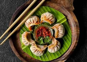 Butter Chicken Momos