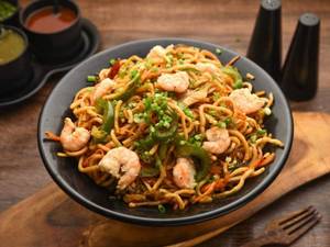 Hot Garlic Prawn Noodles