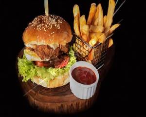 Tandoori chicken cheesy Burger [ medium size ] 