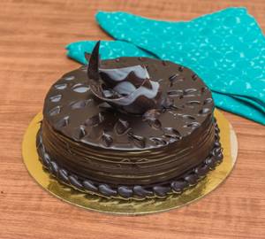 Eggless dark chocolate cake [1 pcs]