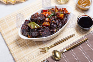 Chicken Roasted Chilly Dry (10 To 12 Pieces)