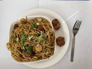 Chicken Manchurian Noodles
