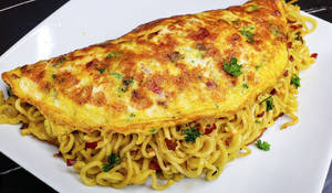 Maggi Noodles Omelette  ( Triple Egg) Maggi Omlette