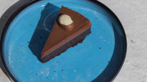 Double Chocolate Decadence Cake (1 Kg)