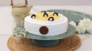 Eggless Fresh Pineapple Cake Petite