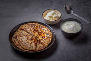 Aaloo paratha 2 pcs. with curd