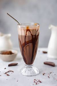 Chocolate Milkshake  300 Ml