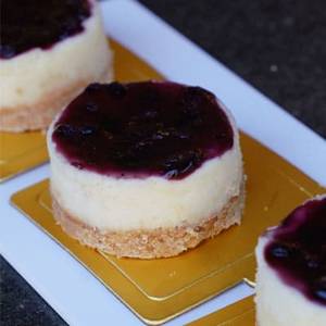 Blueberry Cheese Cake - Serves 1