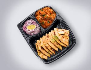 Chickentikka Masala & Paratha Meal Combo