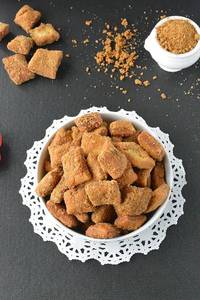 Gur Paarey(250gms) 