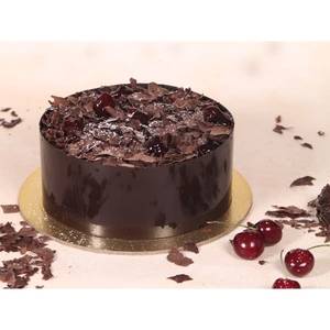 El German Black Forest Cake Medium