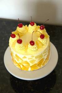 Pineapple cake