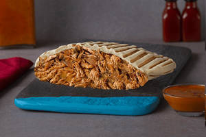 Pulled Chicken & Cheese Pita