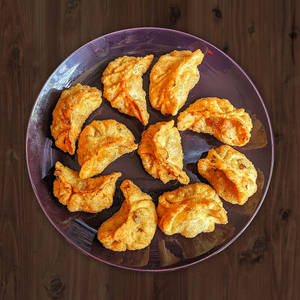 Momos chicken (6 Pieces)