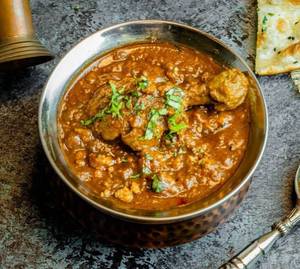 Special Rara Chicken Keema Vali Gravy