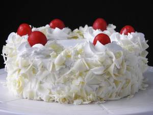 White Forest Eggless Cake