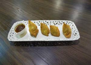 Samosa (4 Pcs)