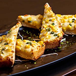 Onion & Capsicum Cheesy Italian Toast