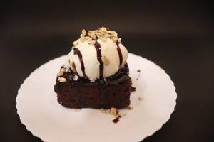Brownie With Ice Cream